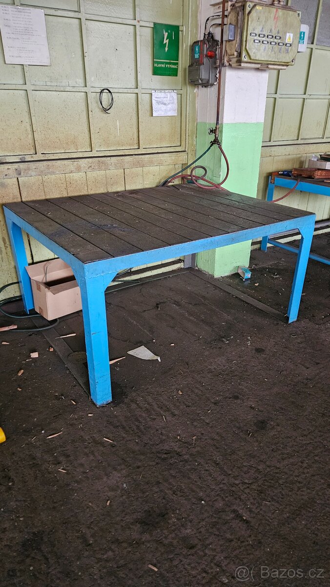 Mixážní pult Behringer - 2