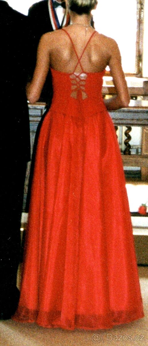 Svatební šaty červené - 2