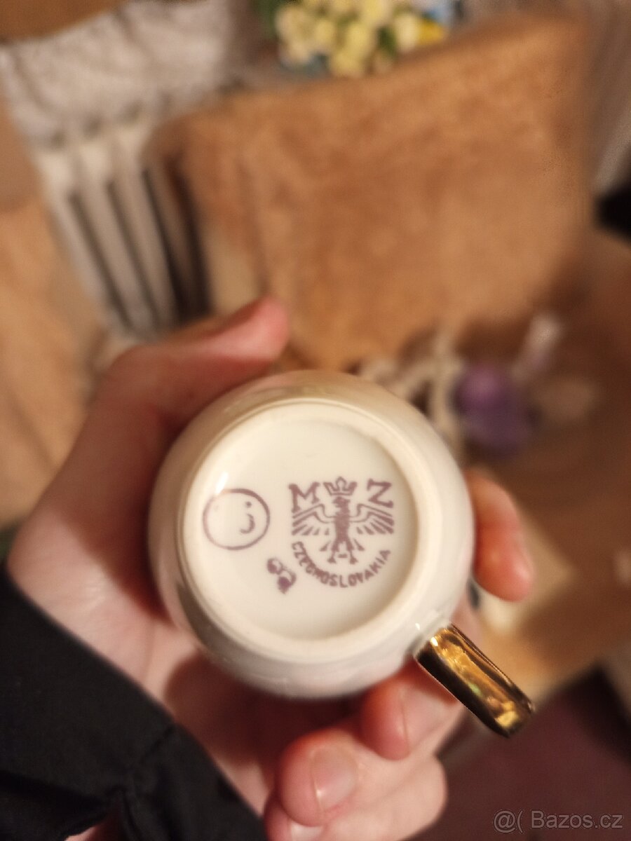 Sada porcelánových šálku - 2