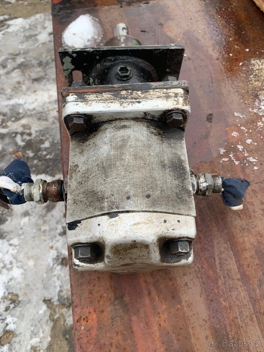 Prodám hydromotor na Multicár - 2