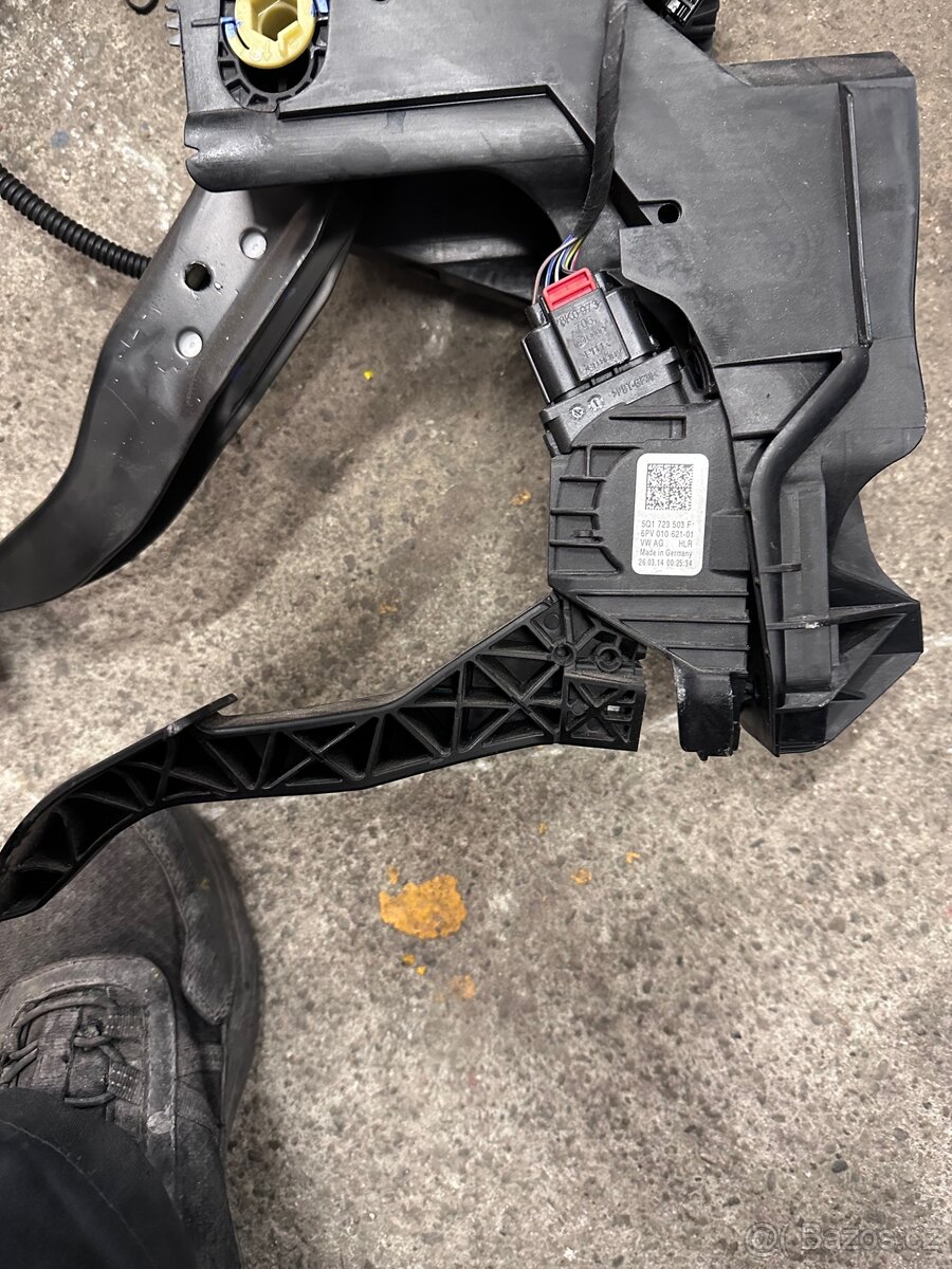 Pedály VW Golf 7 - 2