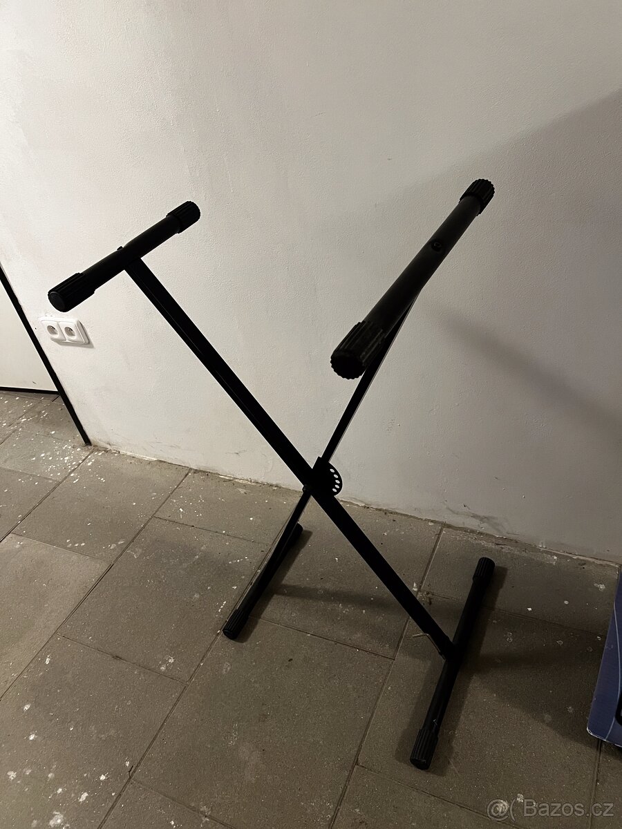 KLÁVESY Yamaha PSR-E413 - 2