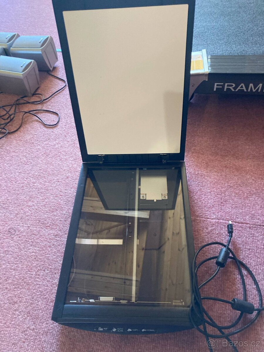 Scaner CANON Lide110 - 2