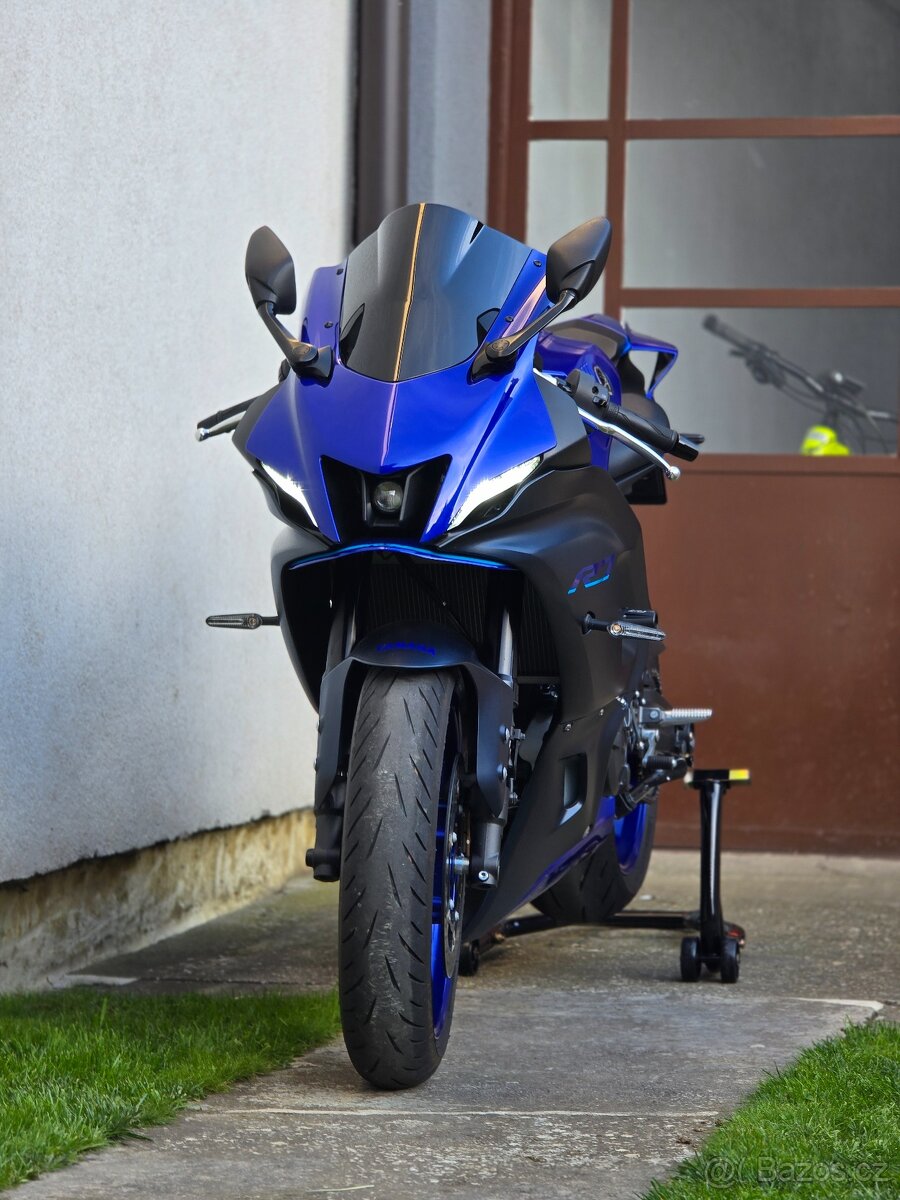 Yamaha R7 - 2