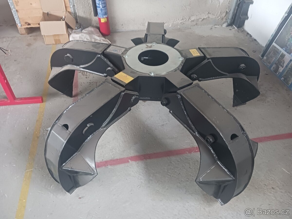 Polypový drapák Tizmar - 2