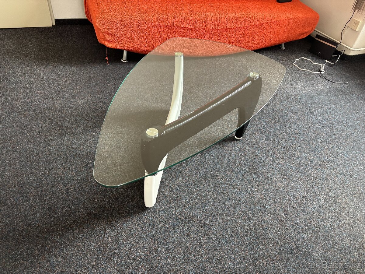 Skleněný konferenční stolek - 2