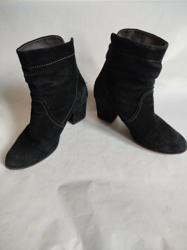 Kotníkové semišové boty - 2