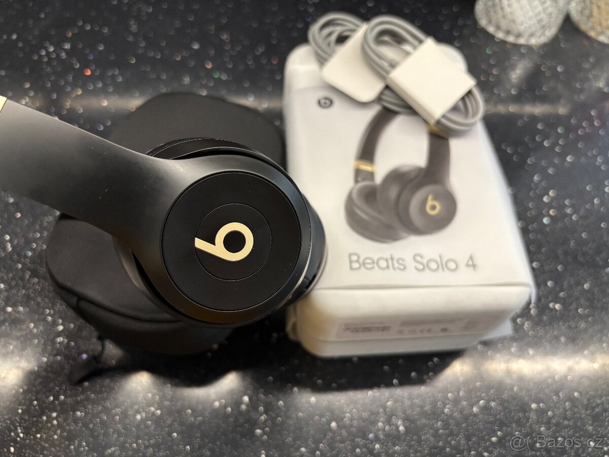 Sluchátka Apple Beats Solo 4 Wireless Gold / Black - 2