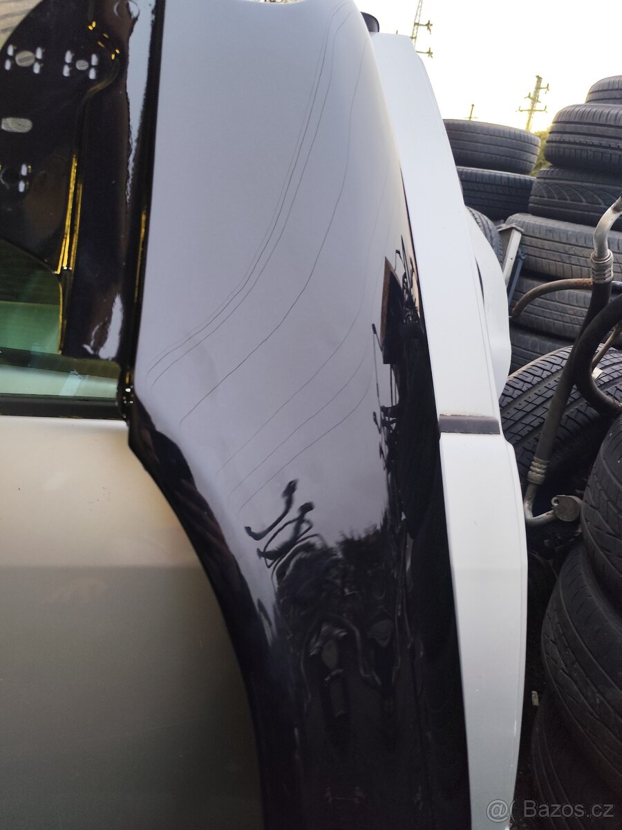 Levý přední blatník - Škoda Octavia I - 9910 - 2