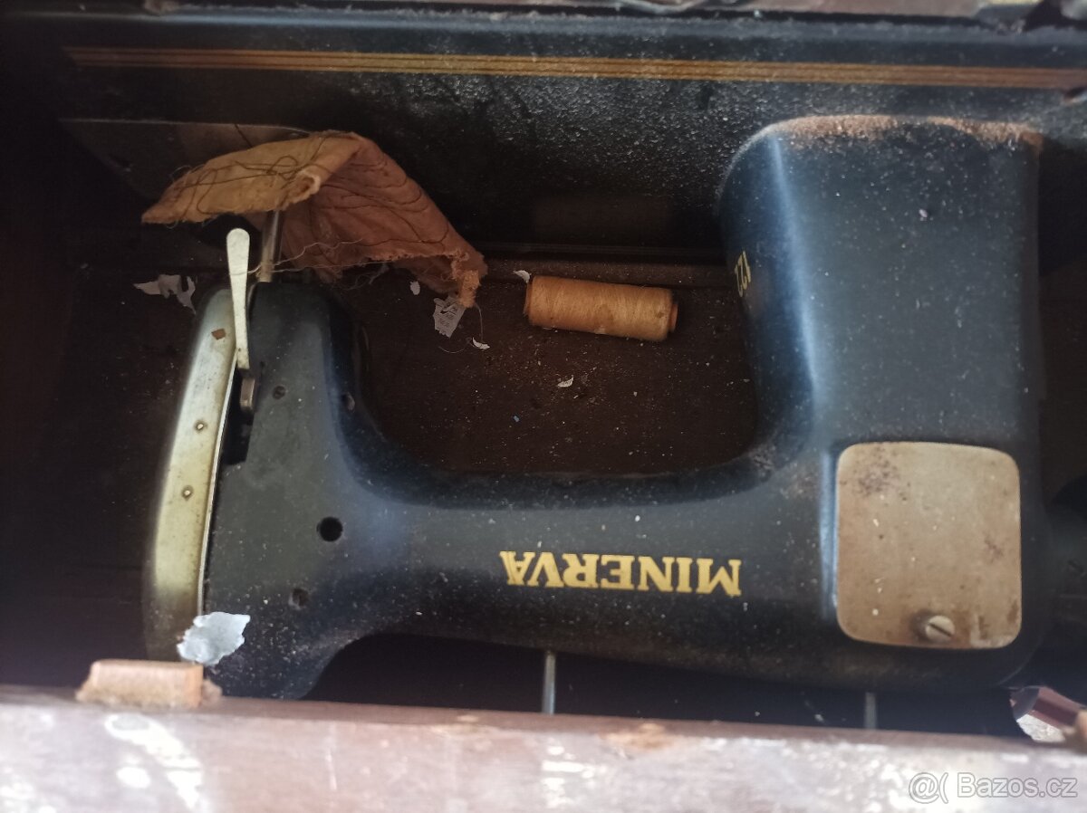 Stary sici stroj Minerva - 2