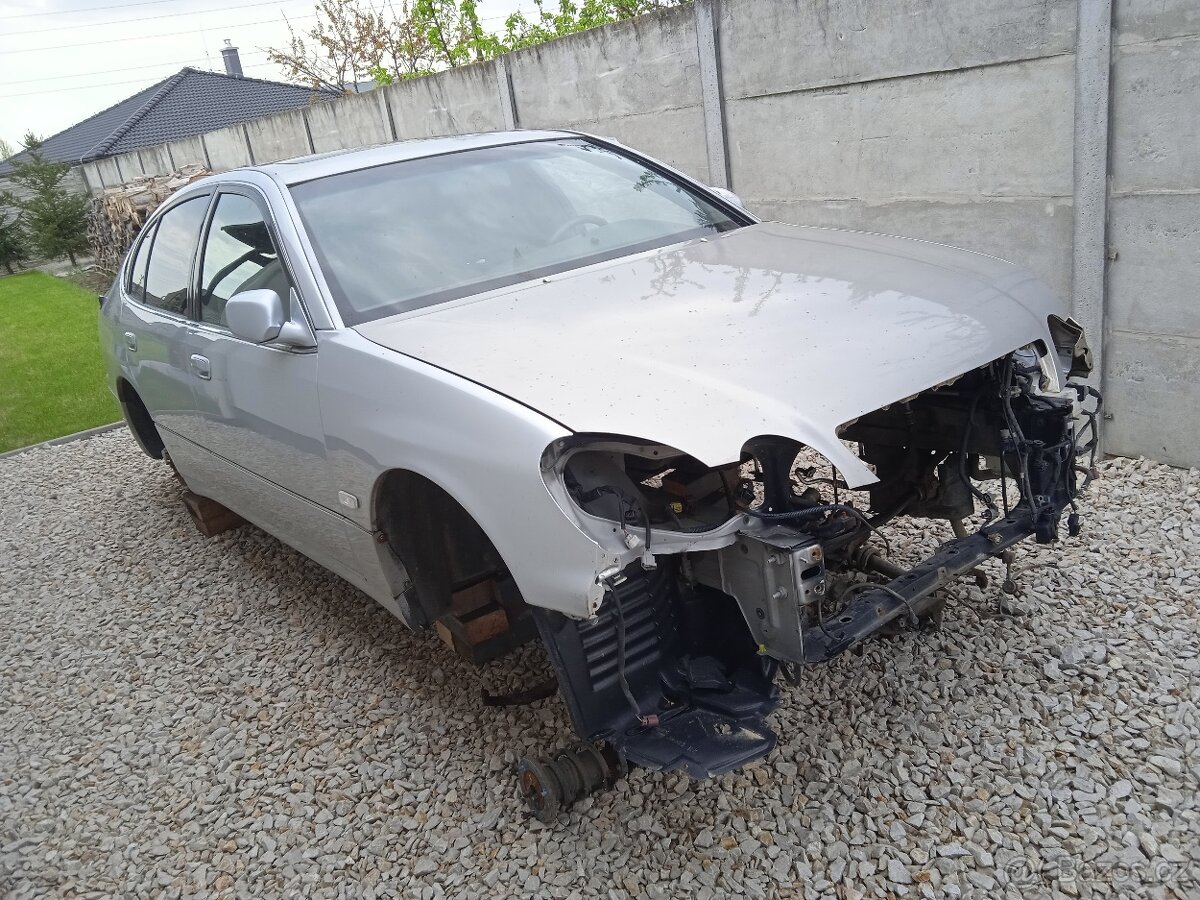 Lexus GS300 ROZPREDÁM 3kusy - 2