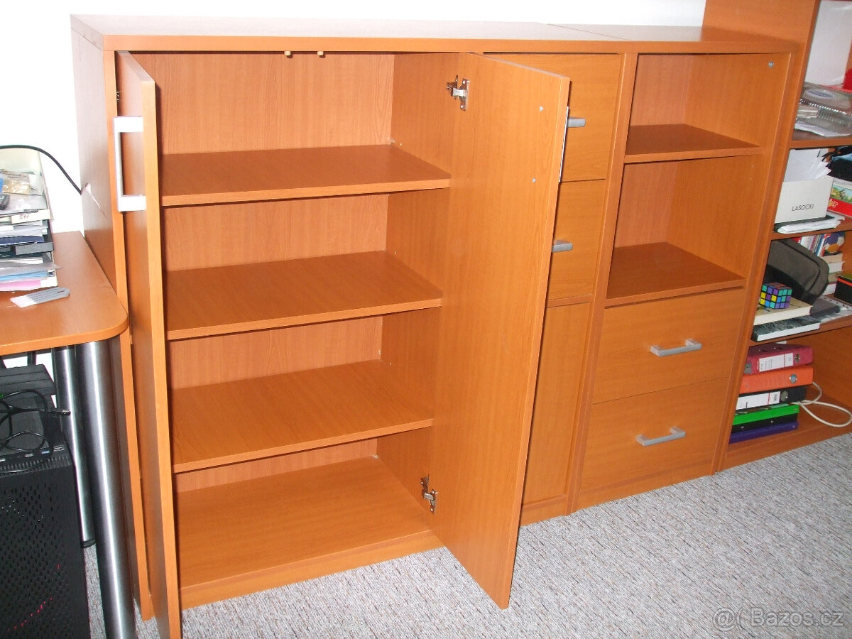 Prodám komodu a psací stůl - 2