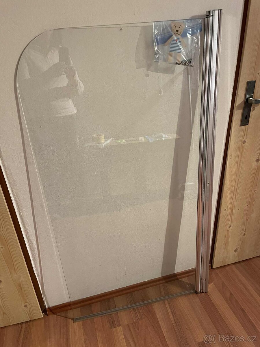 Skleněná zástěna na vanu - otočná - 2