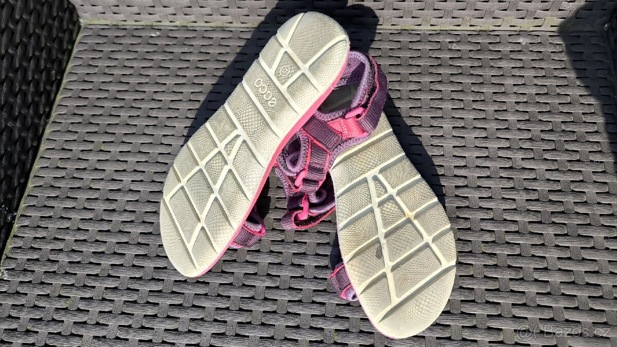 Dívčí sandály ECCO vel. 31 a 32 - 2