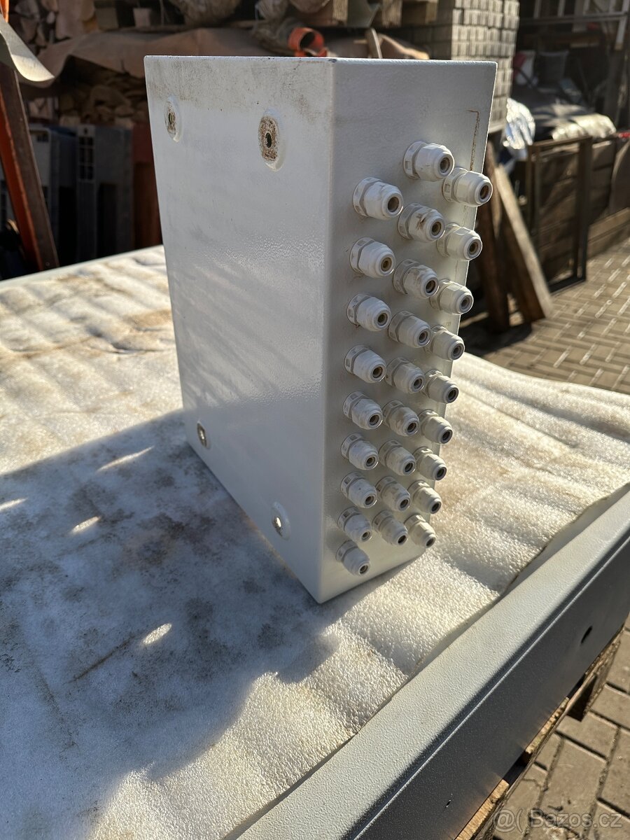 Elektroskříň 4 - 2