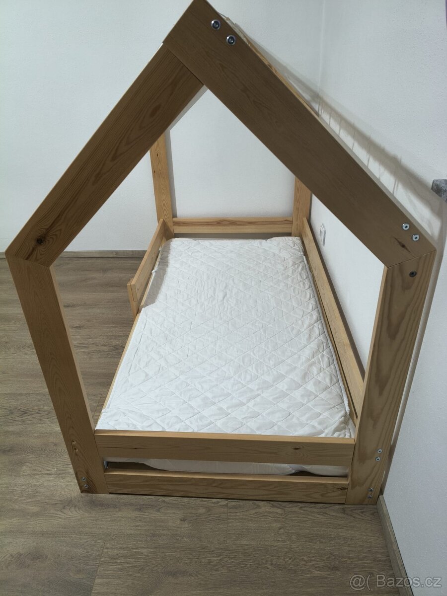 Dětská postýlka domeček - 2