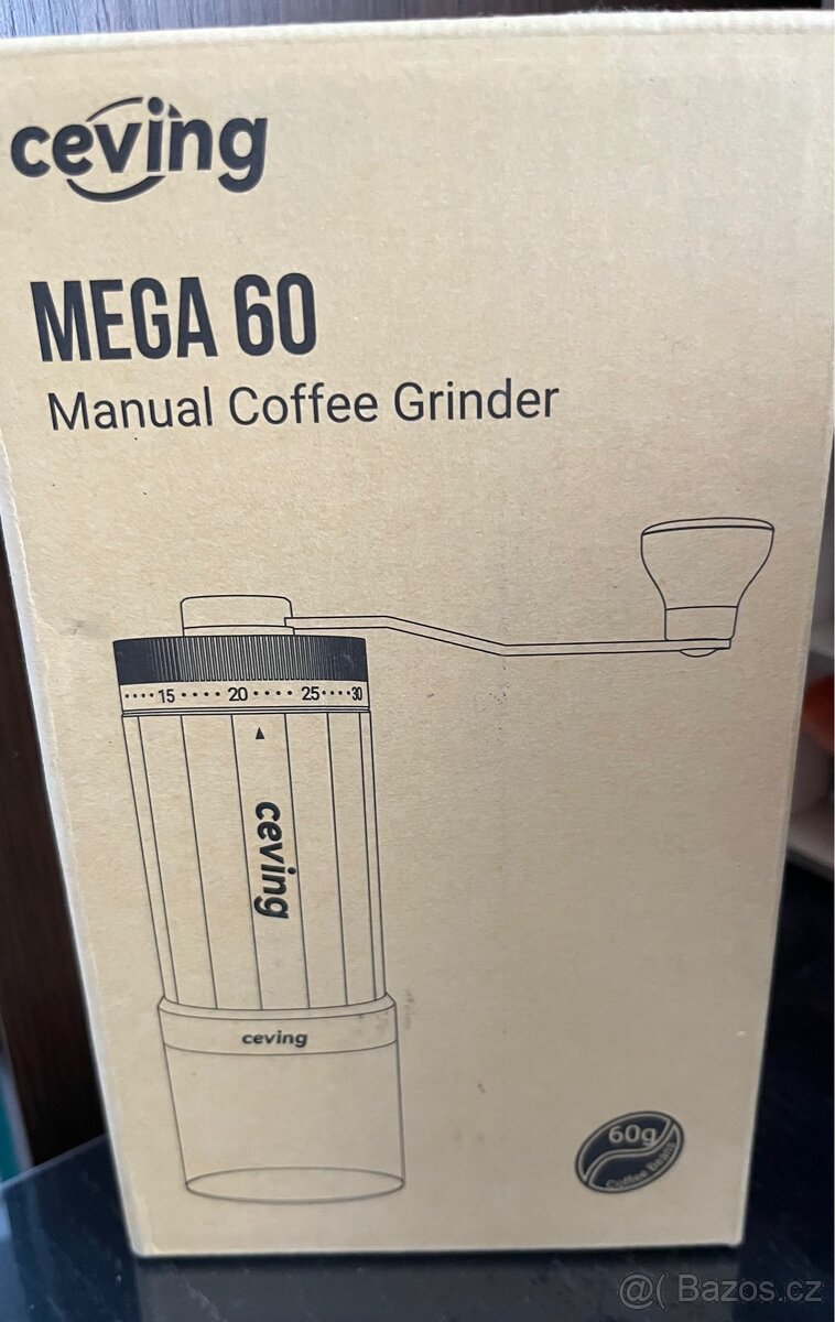 Manuální mlýnek na kávu - 2