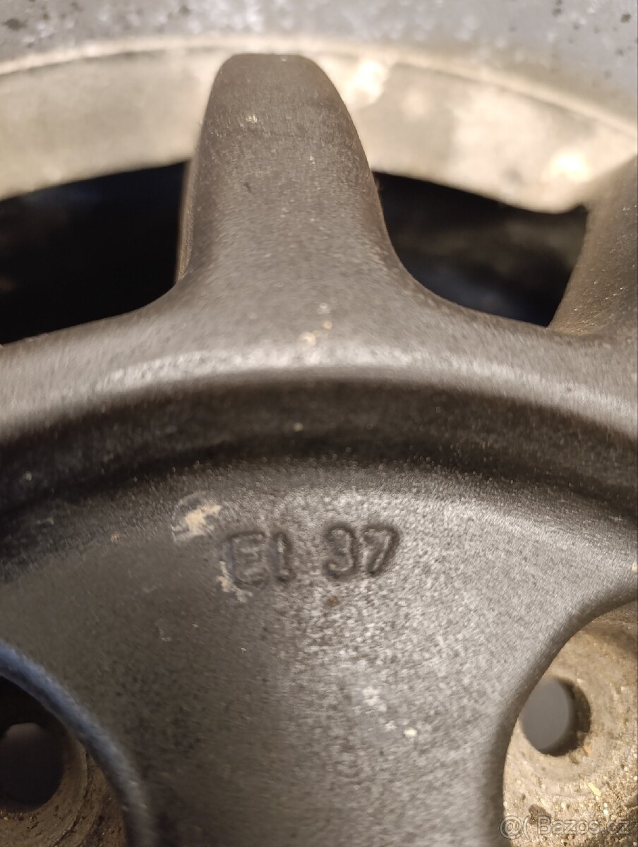 Opískovaná litá kola - 2