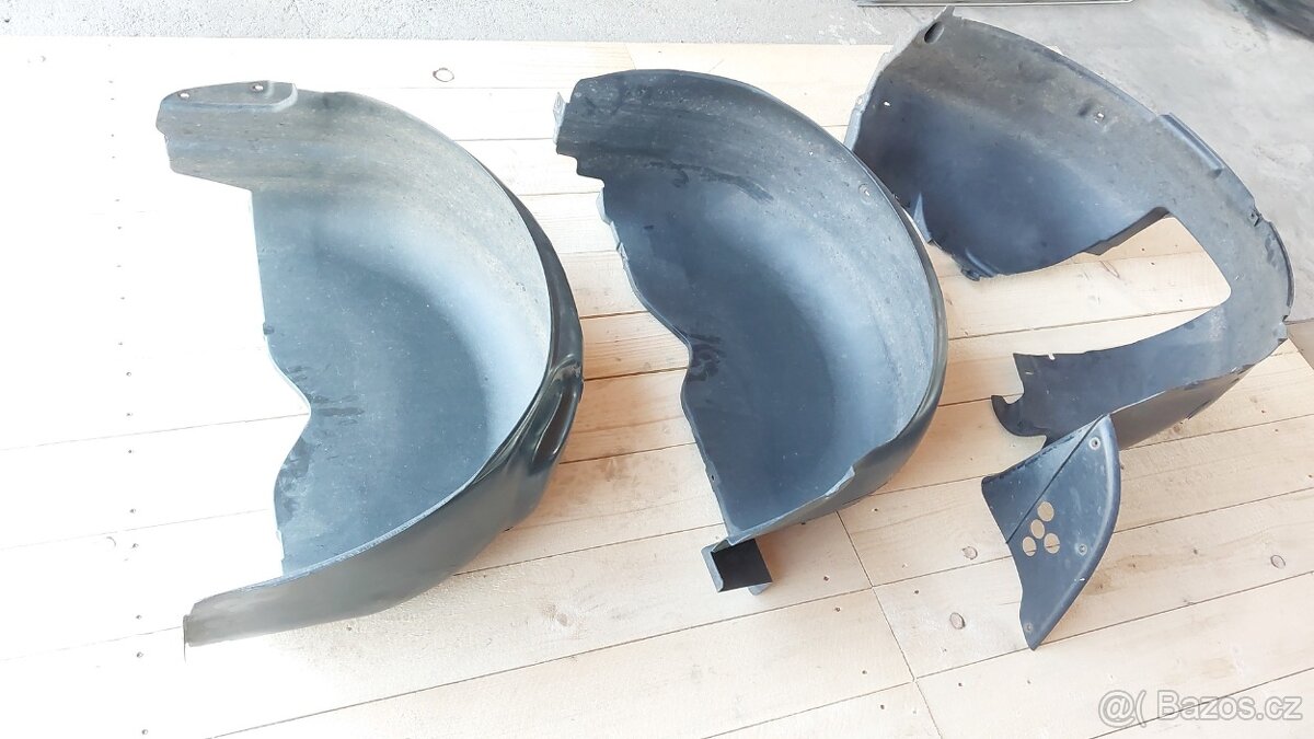 VW Transporter T5 – PODBĚHY PLASTOVÉ - 2