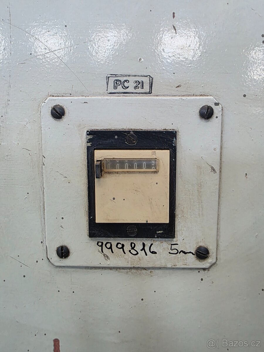 Otočná radiální vrtačka s hlavou M4 - 2