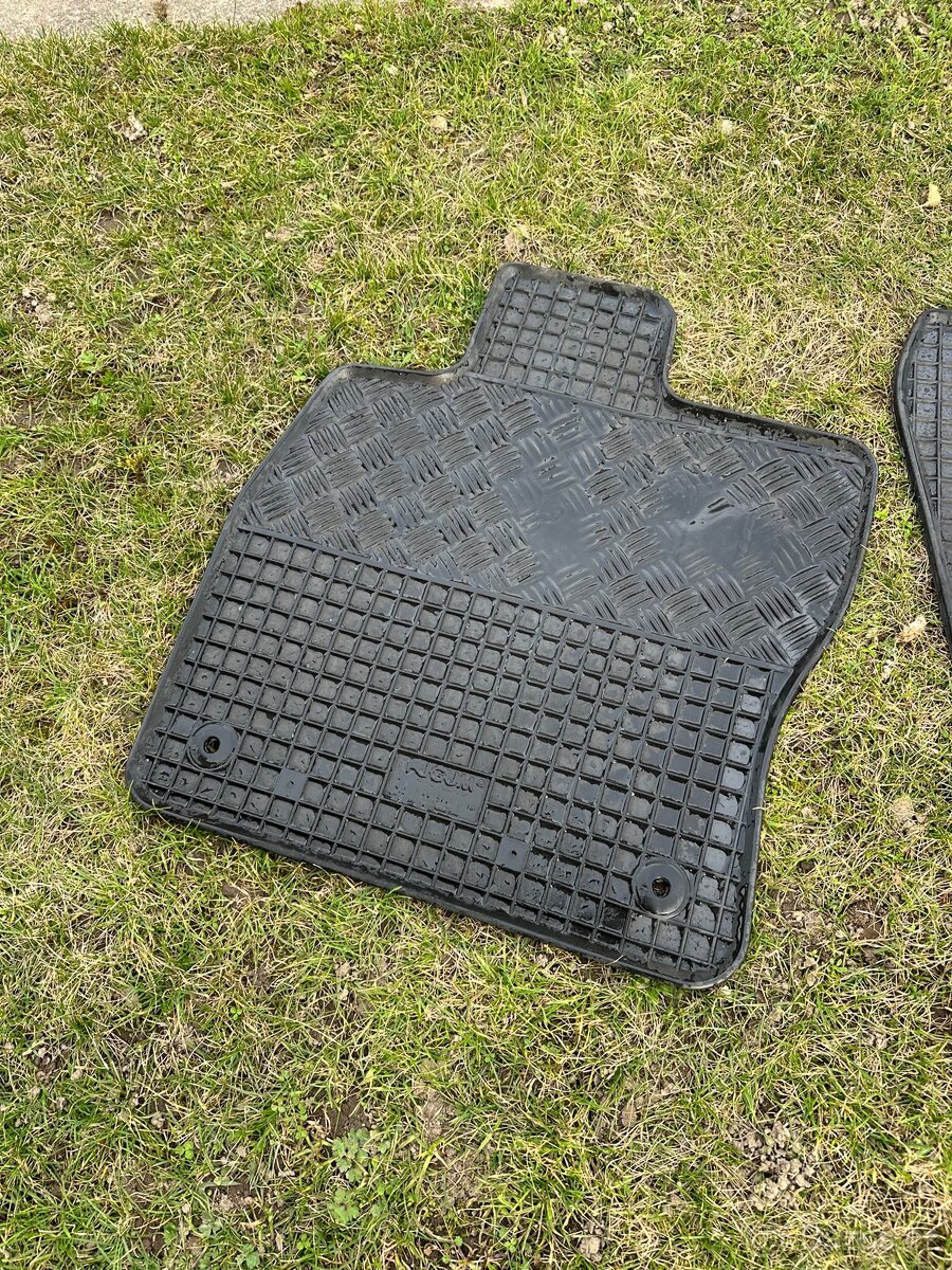 Gumové koberce Rigum Škoda Octavia III - 2