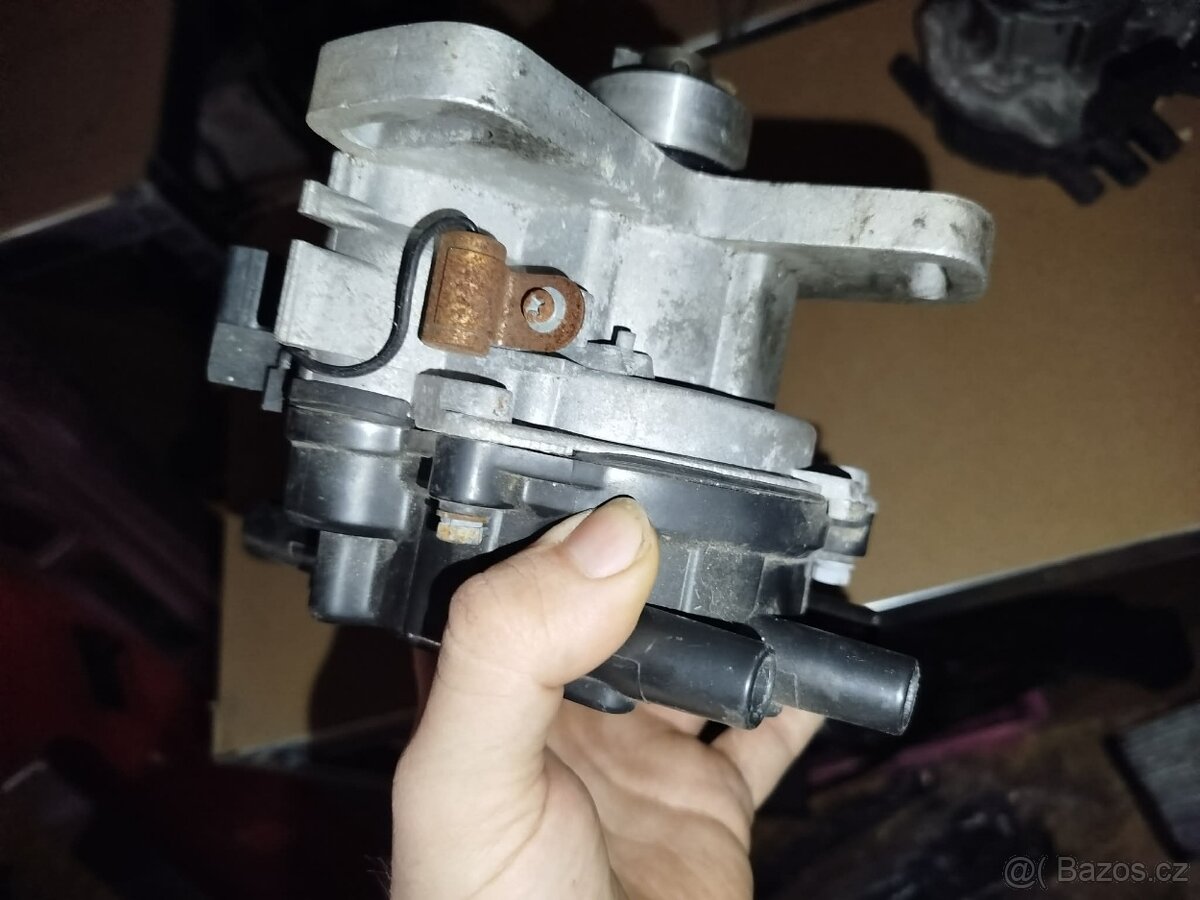 Rozdělovač KL01 na Ford Probe/Mazdu MX6/626 - 2