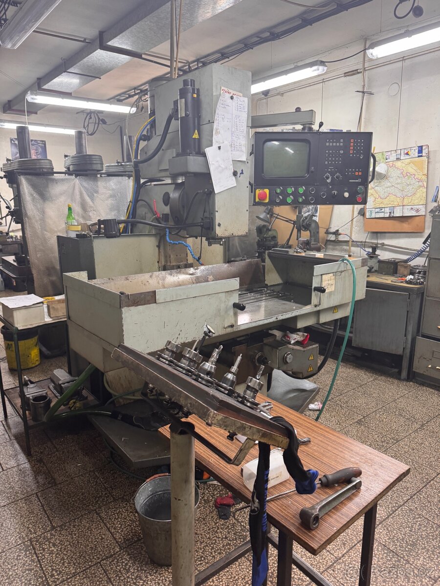 Prodej vybavení nástrojárny-Soustruh, fréza, CNC... - 2