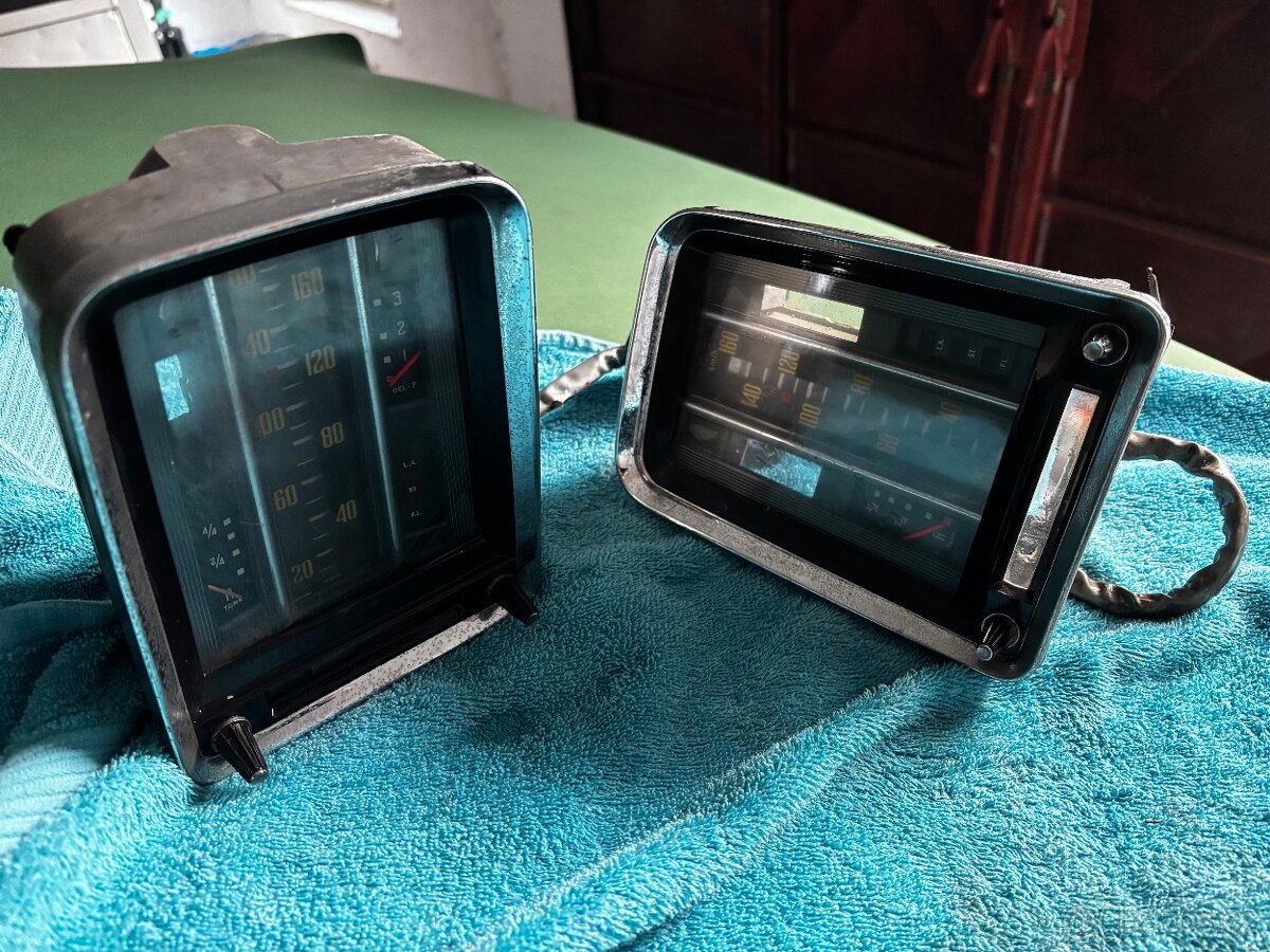 Budíky Mercedes W111 - 2