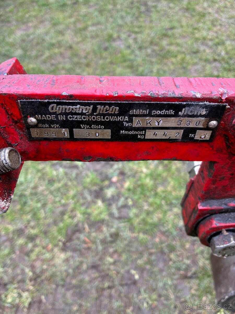 Radličkový kypřič AKY-330 - 2