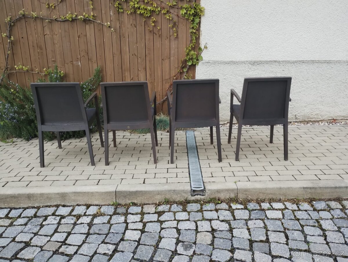 Křesílka židle - 2