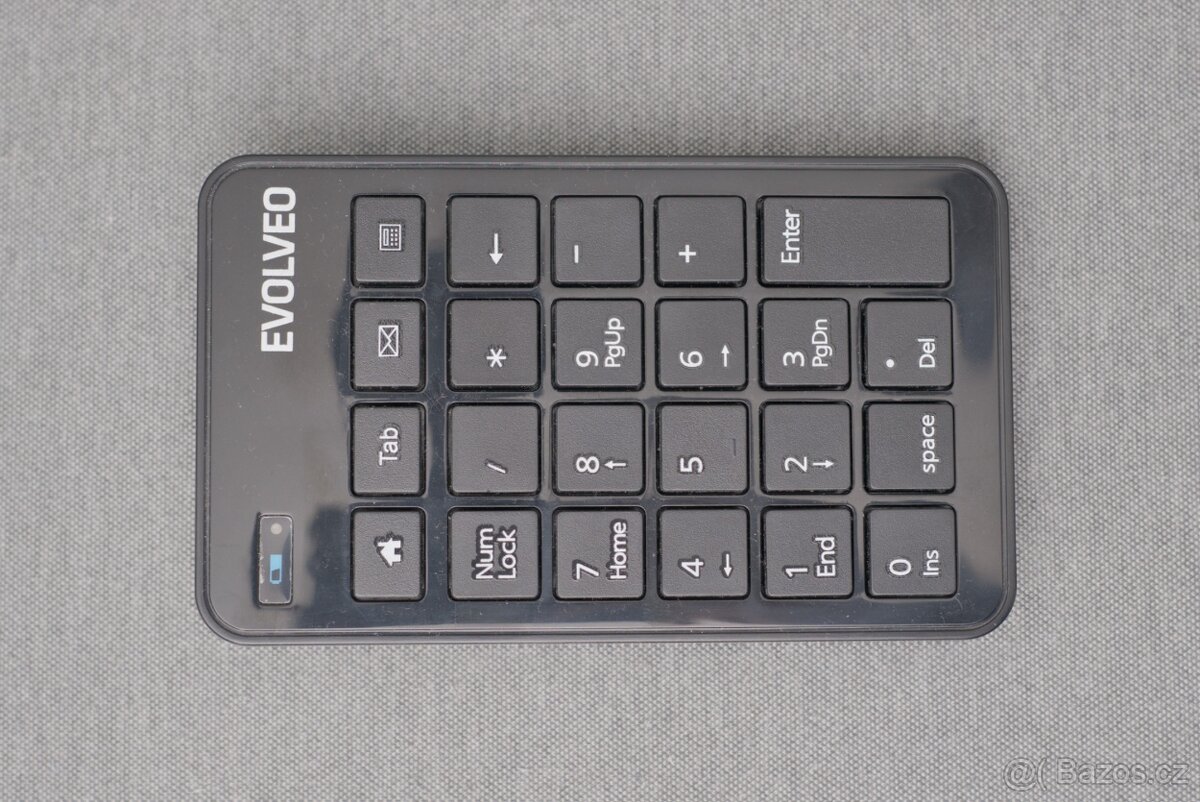 Bezdrátová numerická klávesnice EVOLVEO - 2