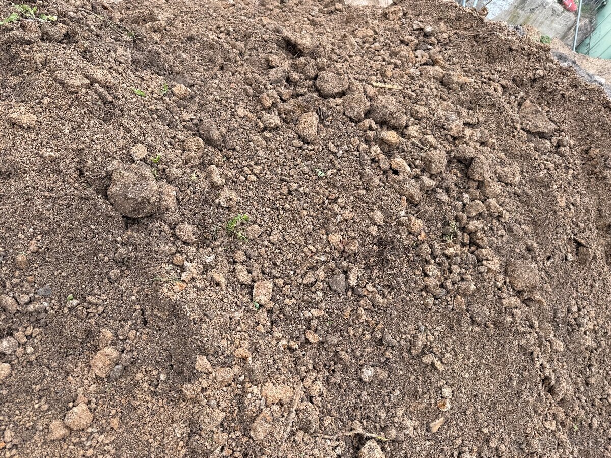 Hlína zemina aktuální - 2