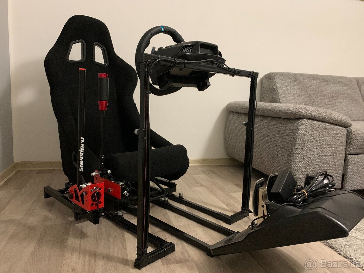 PS4 500GB + PLAYSEAT - 2