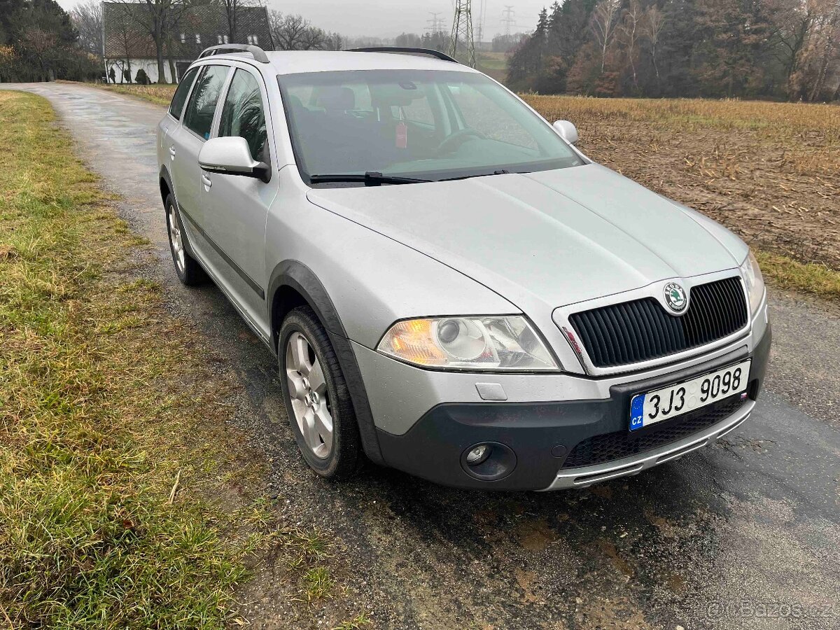 Škoda Octavia SCOUT - 2