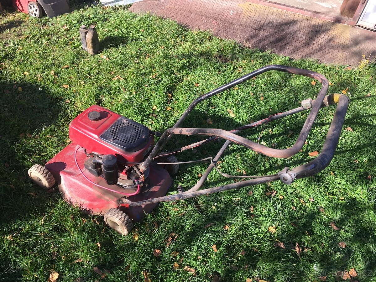 benzinova sekačka - 2
