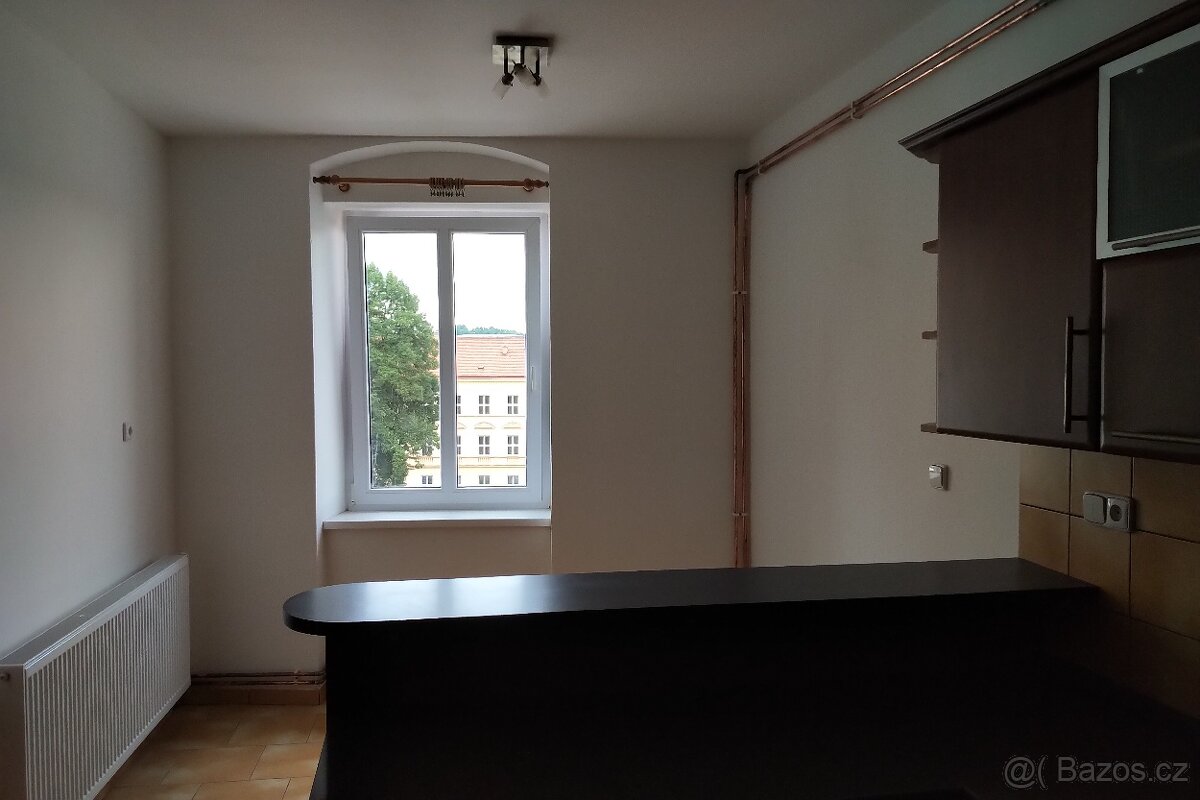 pronájem bytu 2+kk - 2