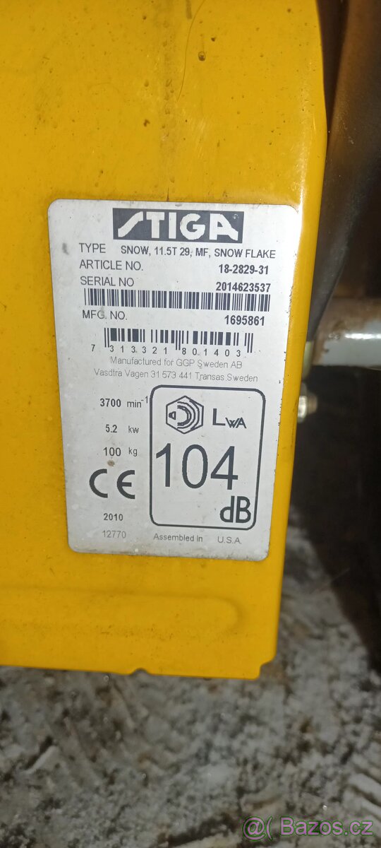 Prodám sněhová fréza stiga 250cc ,výkon 5.2kw,záběr 75cm. - 2