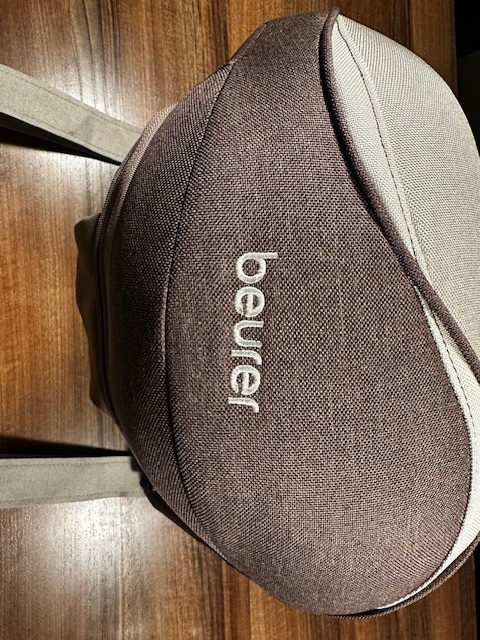 masážní přístroj na krk - 2