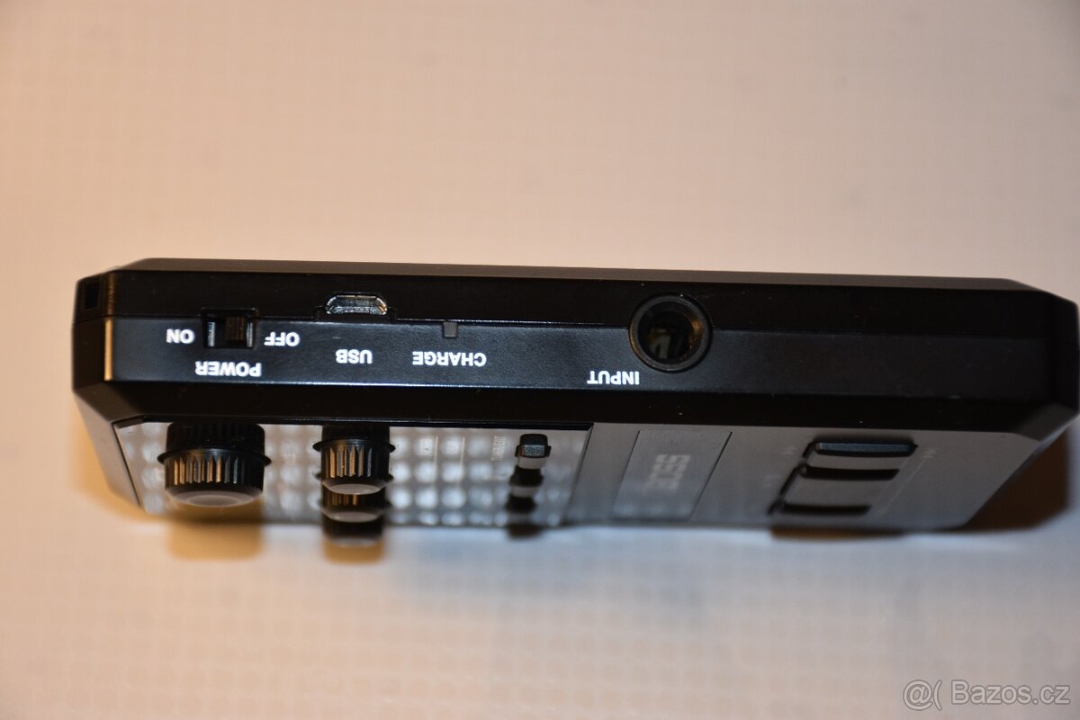 Predám gitarový multiefekt Boss Pocket GT - 2