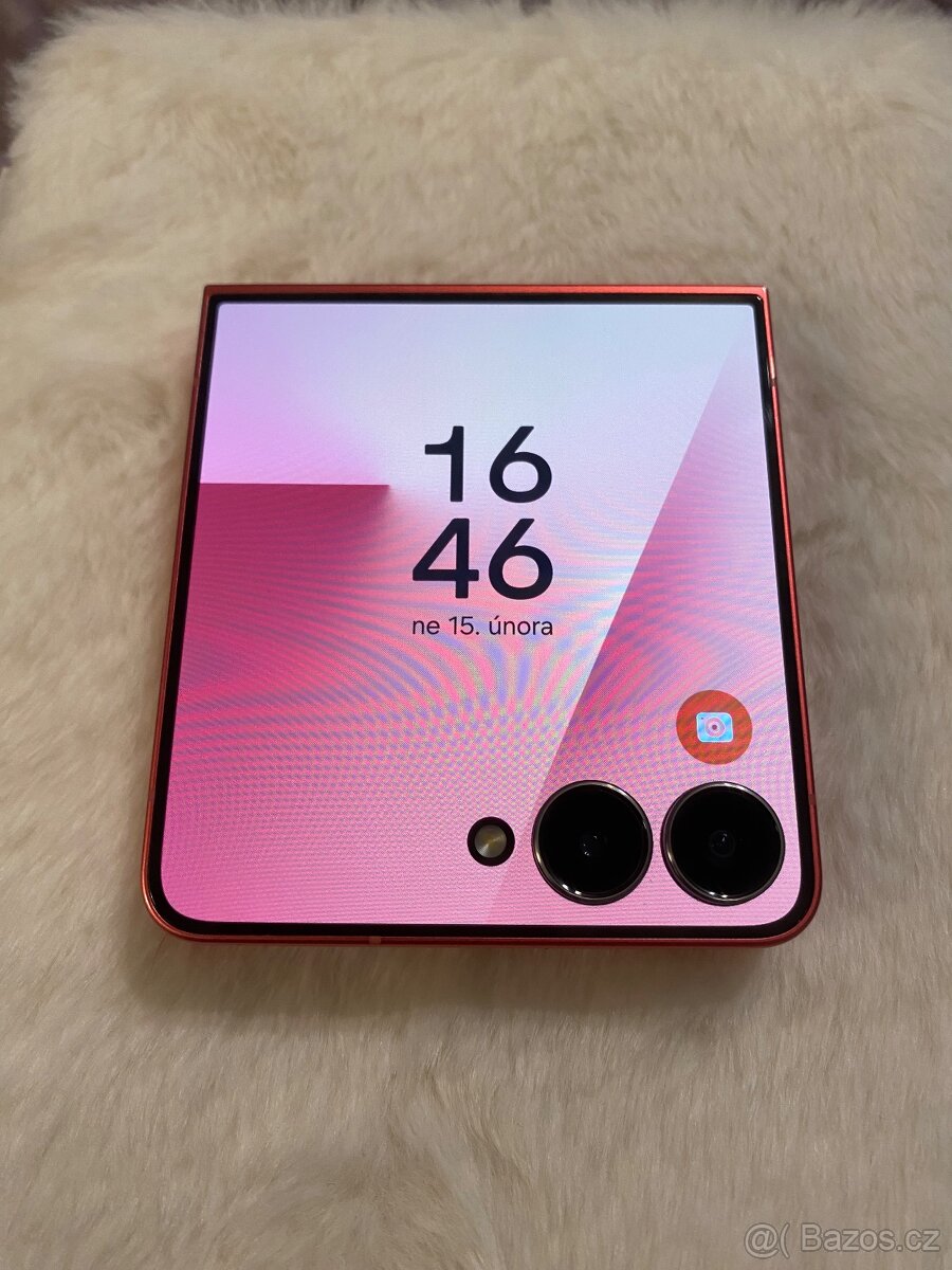 Samsung Z Flip 7 - 2