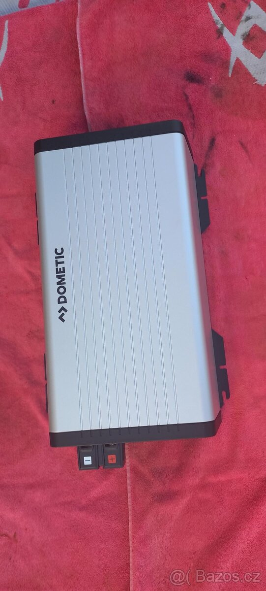 Měnič napětí Dometic 12V, 3 500 W - 2