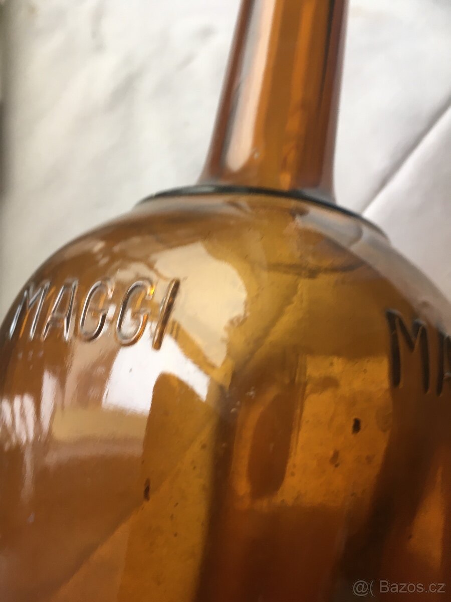 stará láhev od Maggi - 2