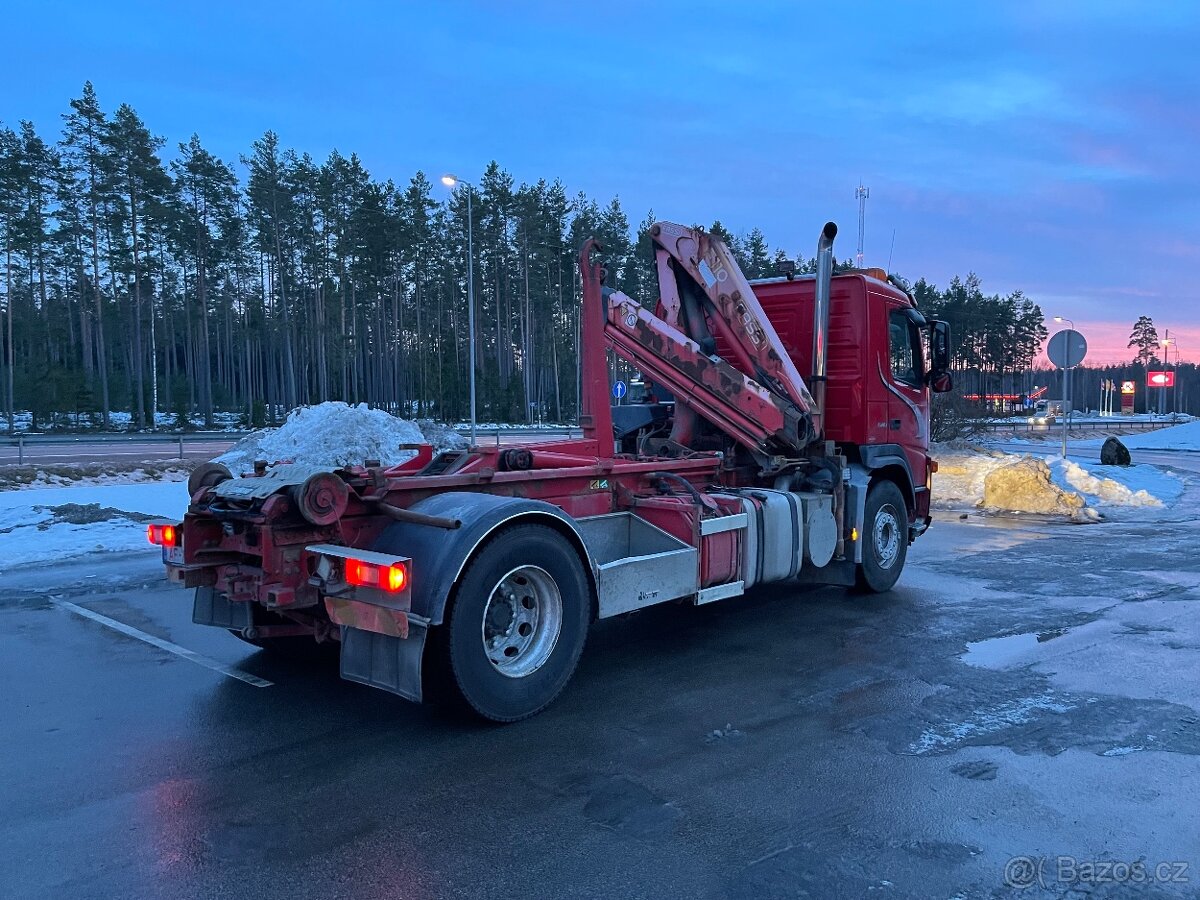 Volvo FM9 - nosič kontejnerů, ruka - 2