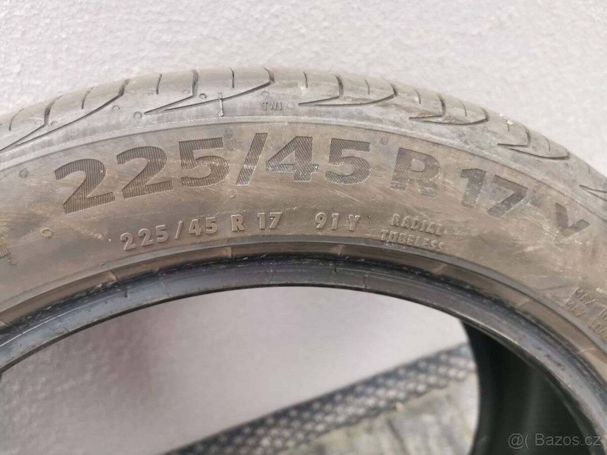 prodám pneu continental - 2