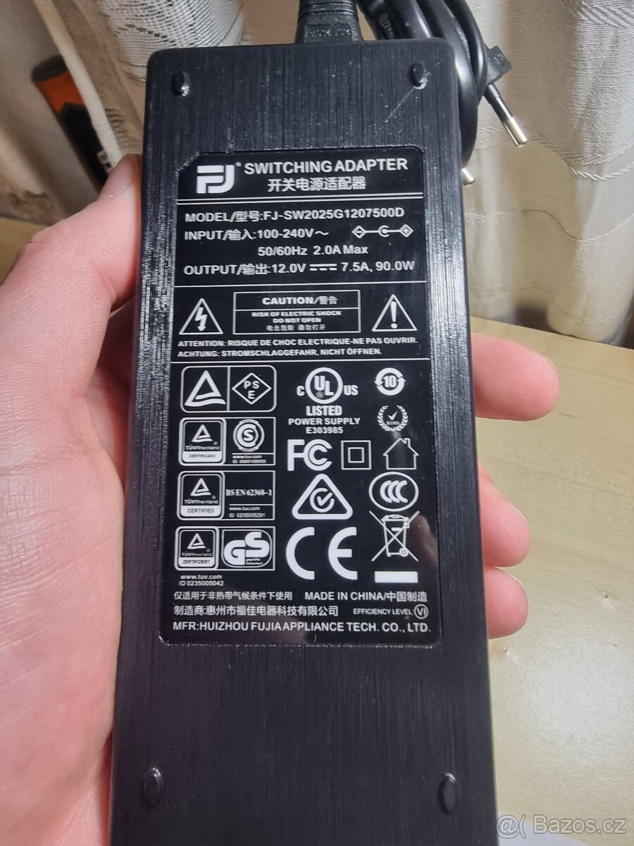 Adapter 90w - 2