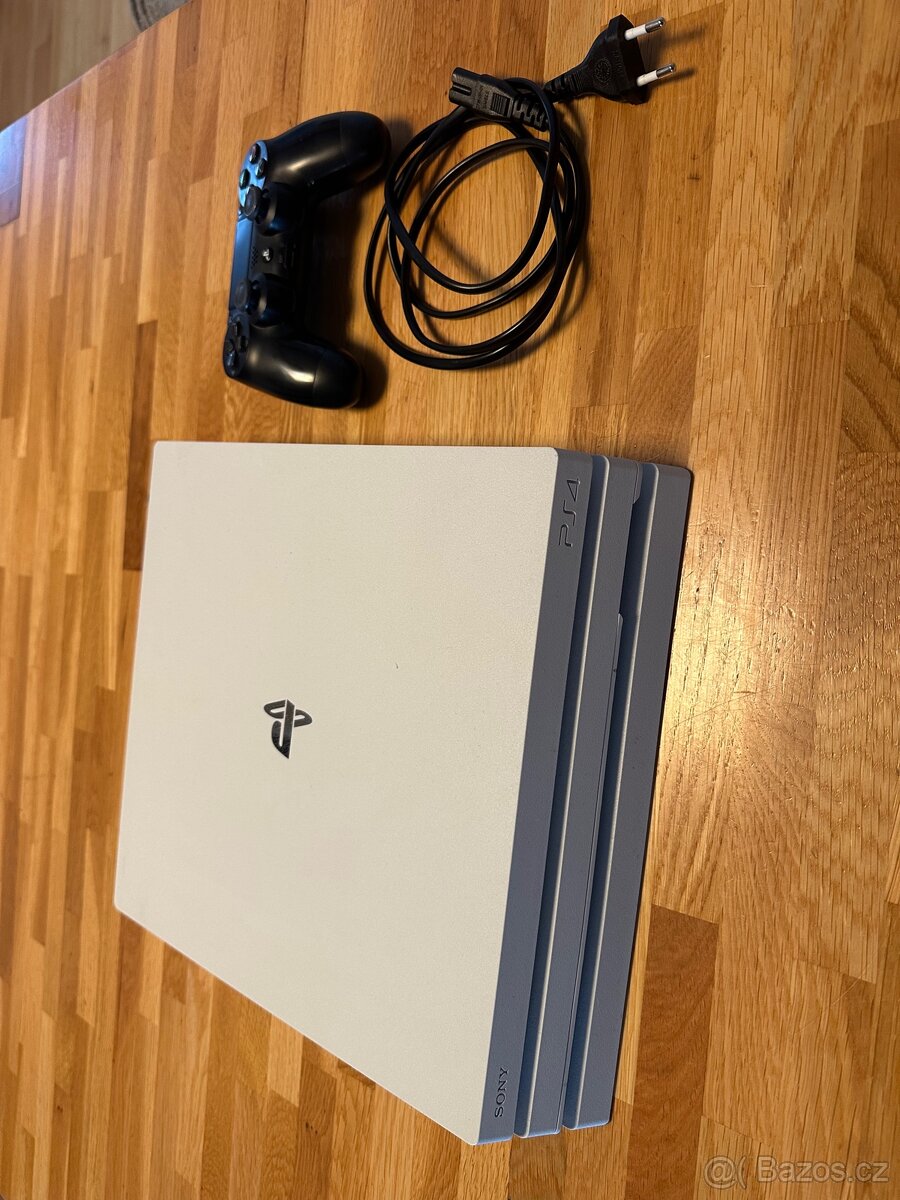 PlayStation 4 Pro 1TB - 2