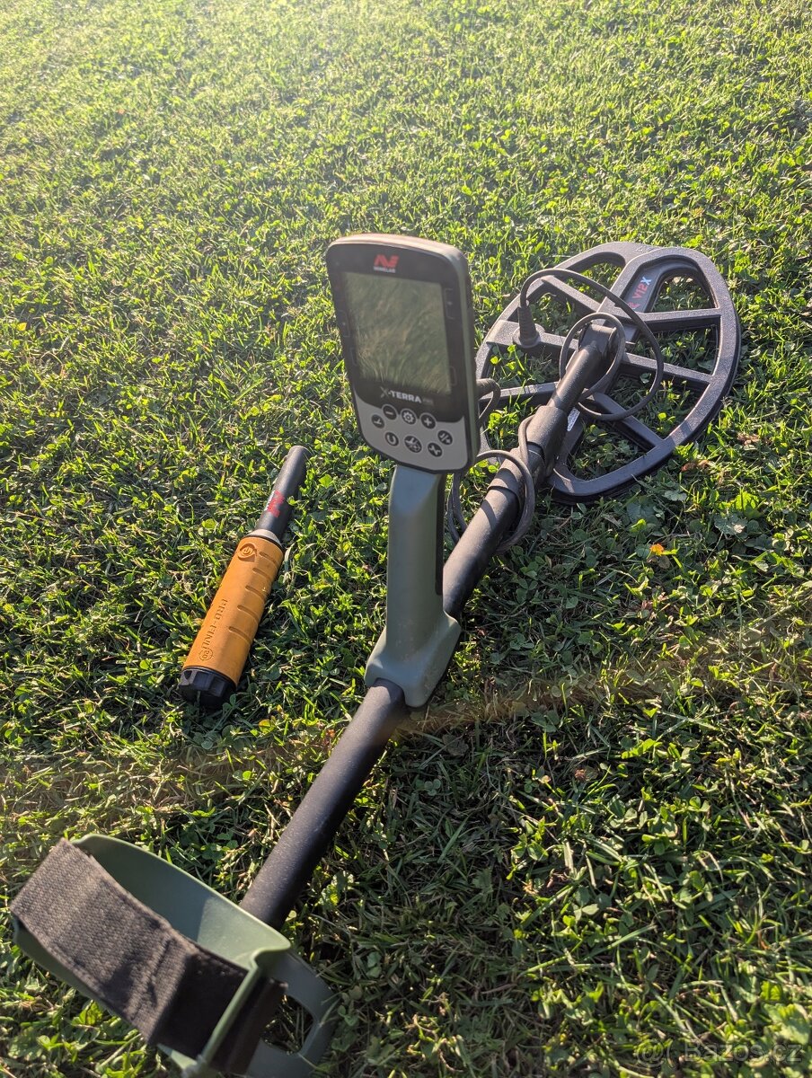 Detektor kovu Minelab X-Terra Pro - 2