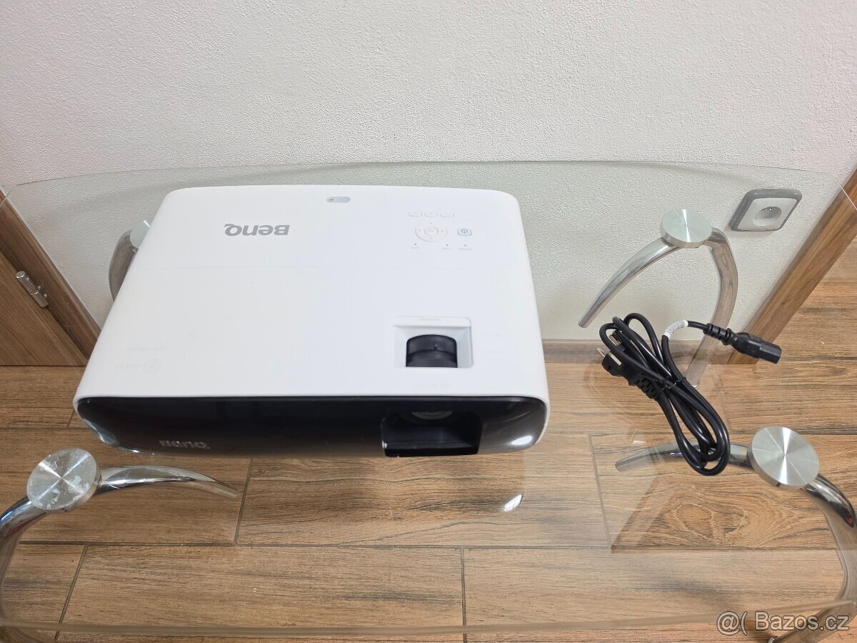 BenQ TK810 4K HDR domácí projektor - 2