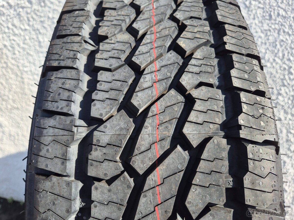 163. NOVÉ A/T pneu Bridgestone 225/70 R15 - 2