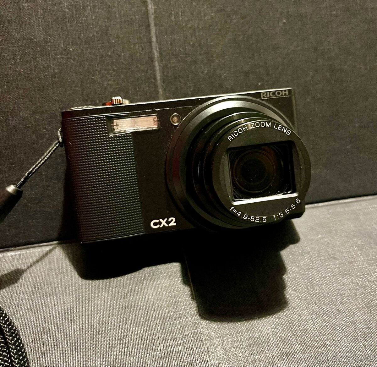 Ricoh CX2 – 9MPx, 10,7× Zoom, Makro 1 cm - 2